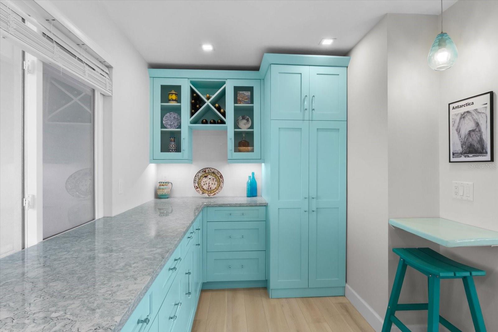 Image 22 of 46 For 174 Golden Gate Point 32