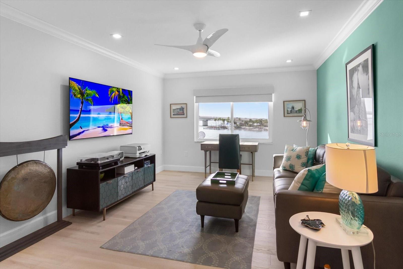 Image 37 of 46 For 174 Golden Gate Point 32