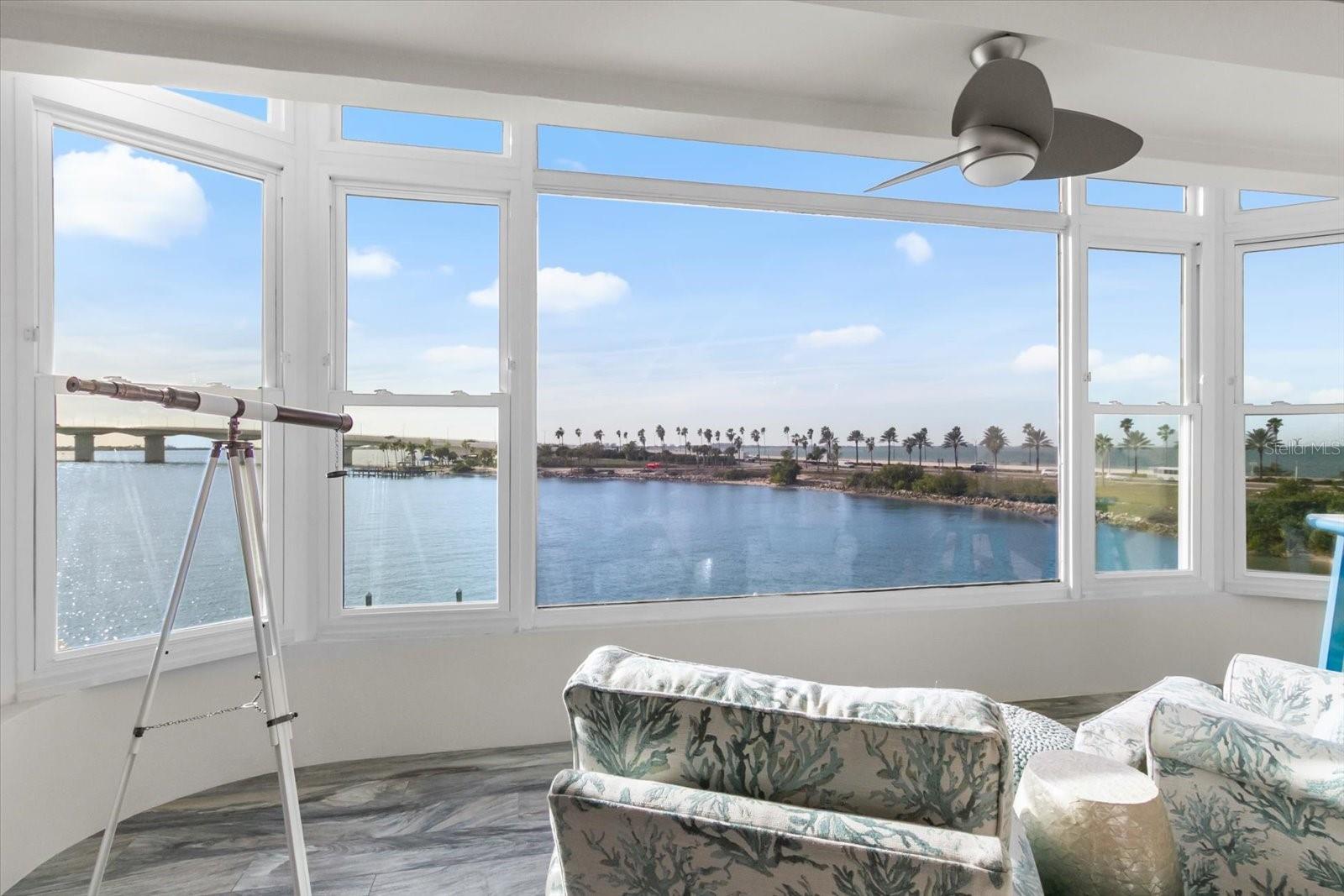 Image 7 of 46 For 174 Golden Gate Point 32