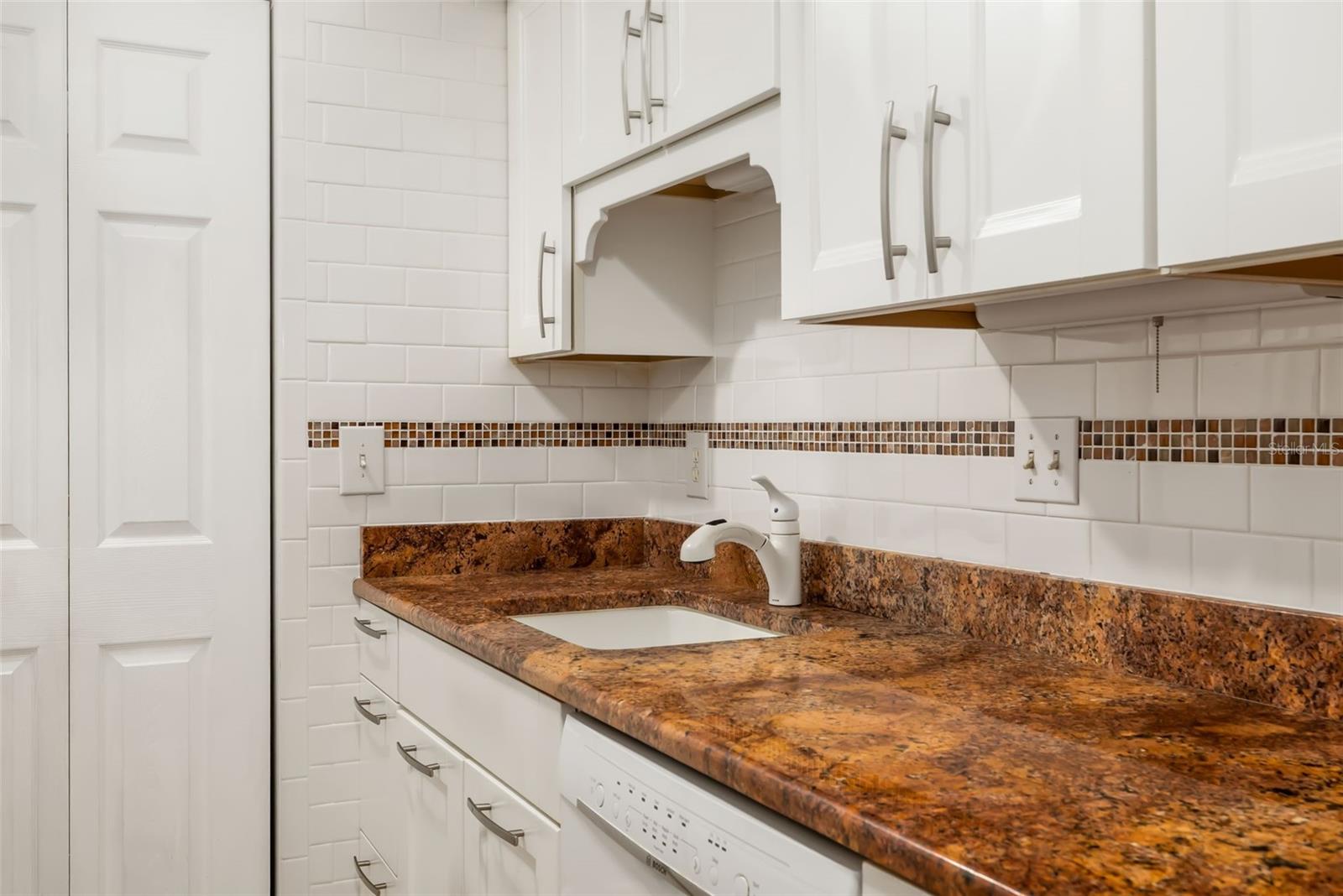 Image 12 of 51 For 4119 61st Avenue Terrace W 308