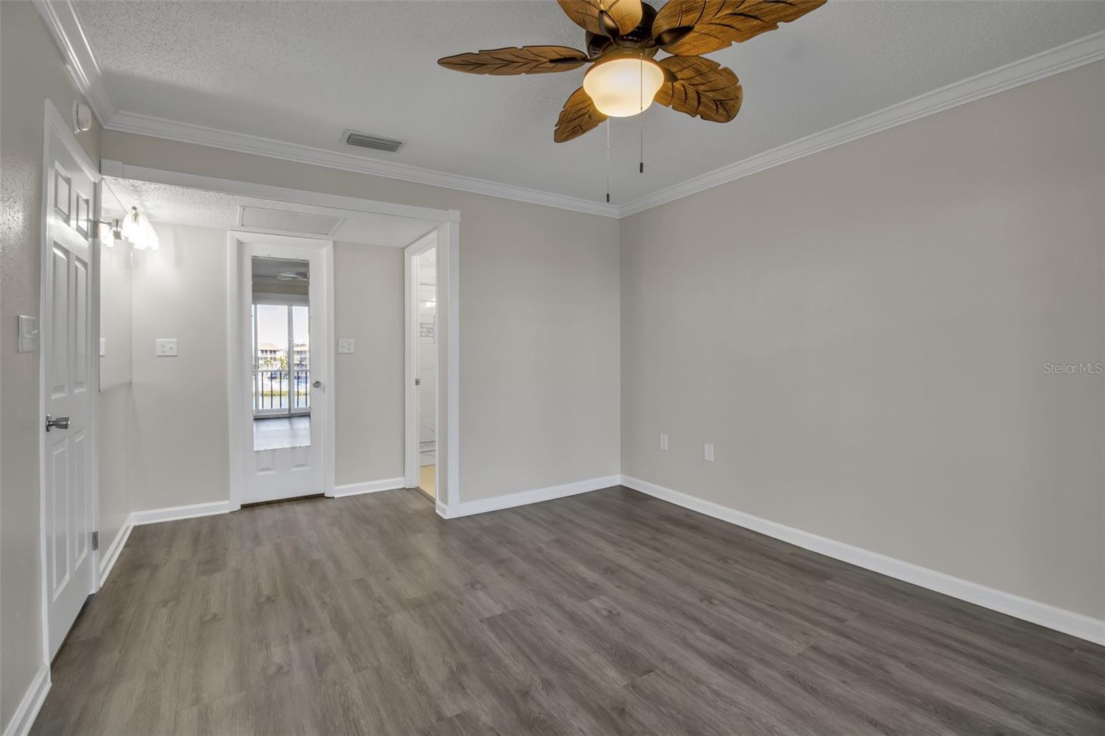 Image 13 of 41 For 3484 Lake Bayshore Drive P515