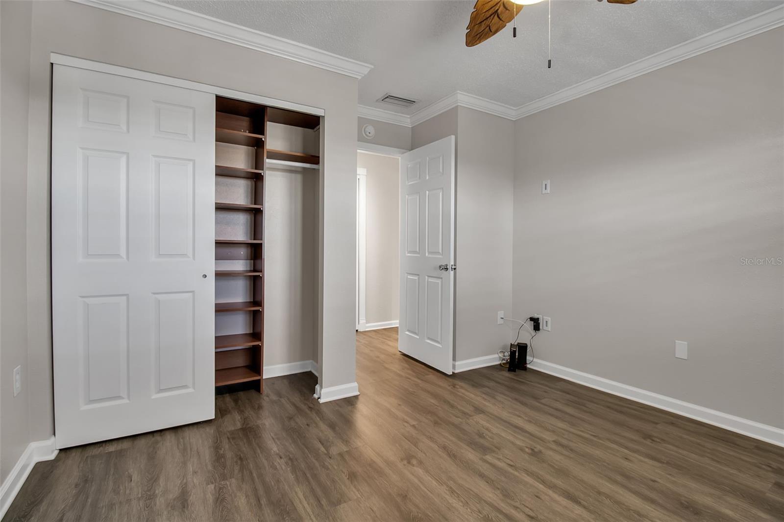 Image 19 of 41 For 3484 Lake Bayshore Drive P515