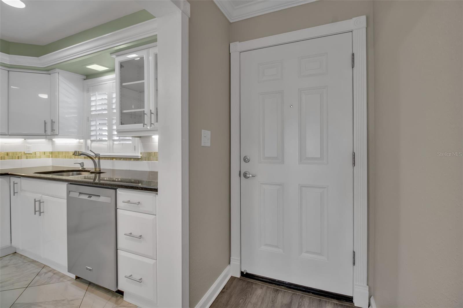 Image 2 of 41 For 3484 Lake Bayshore Drive P515