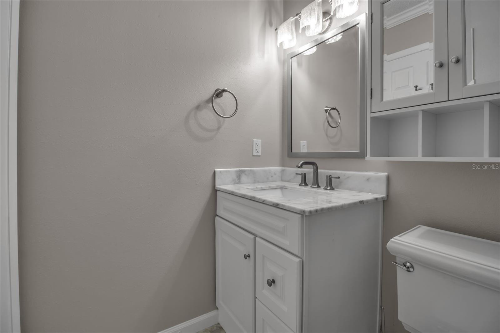 Image 23 of 41 For 3484 Lake Bayshore Drive P515