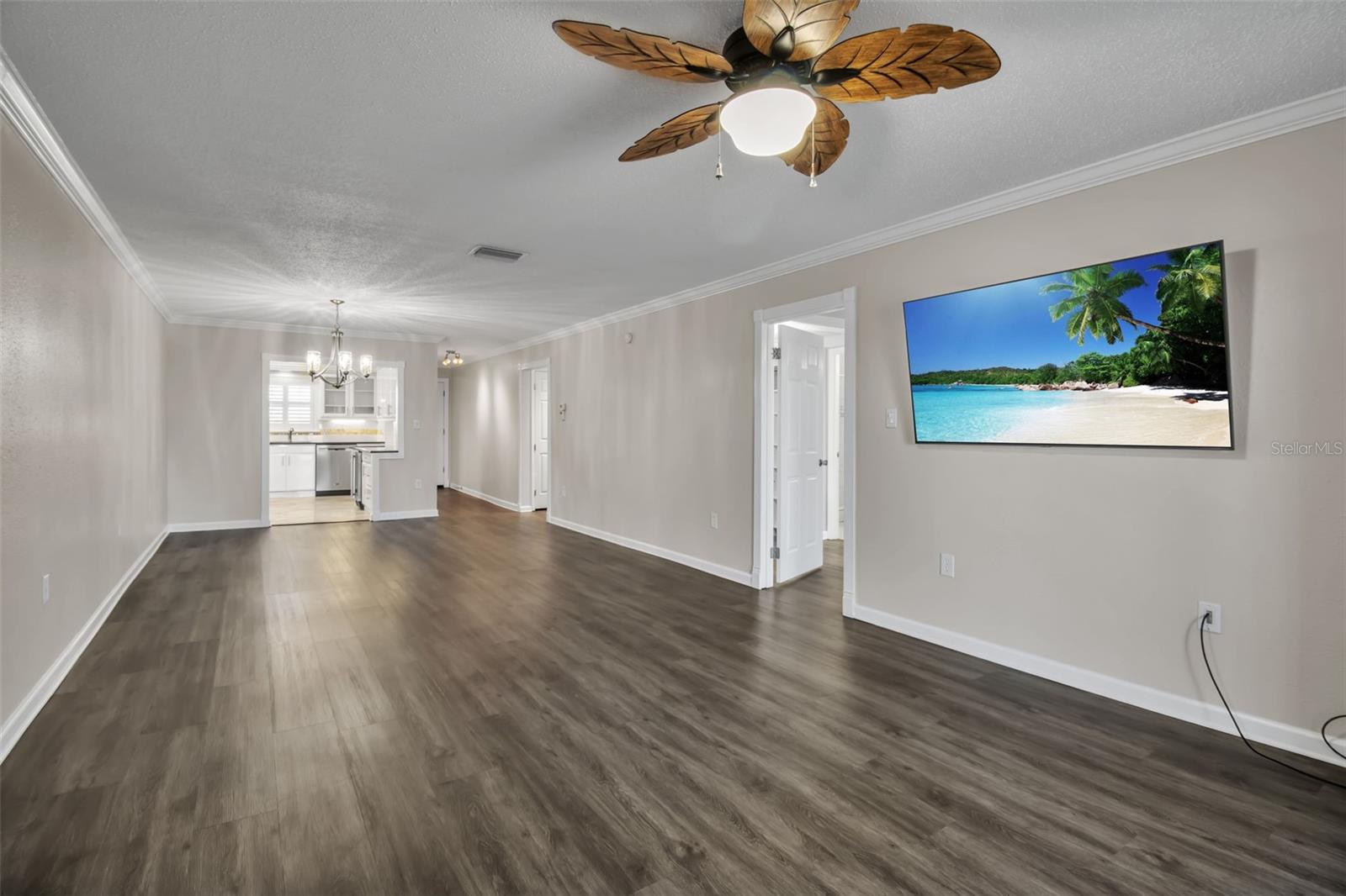 Image 7 of 41 For 3484 Lake Bayshore Drive P515