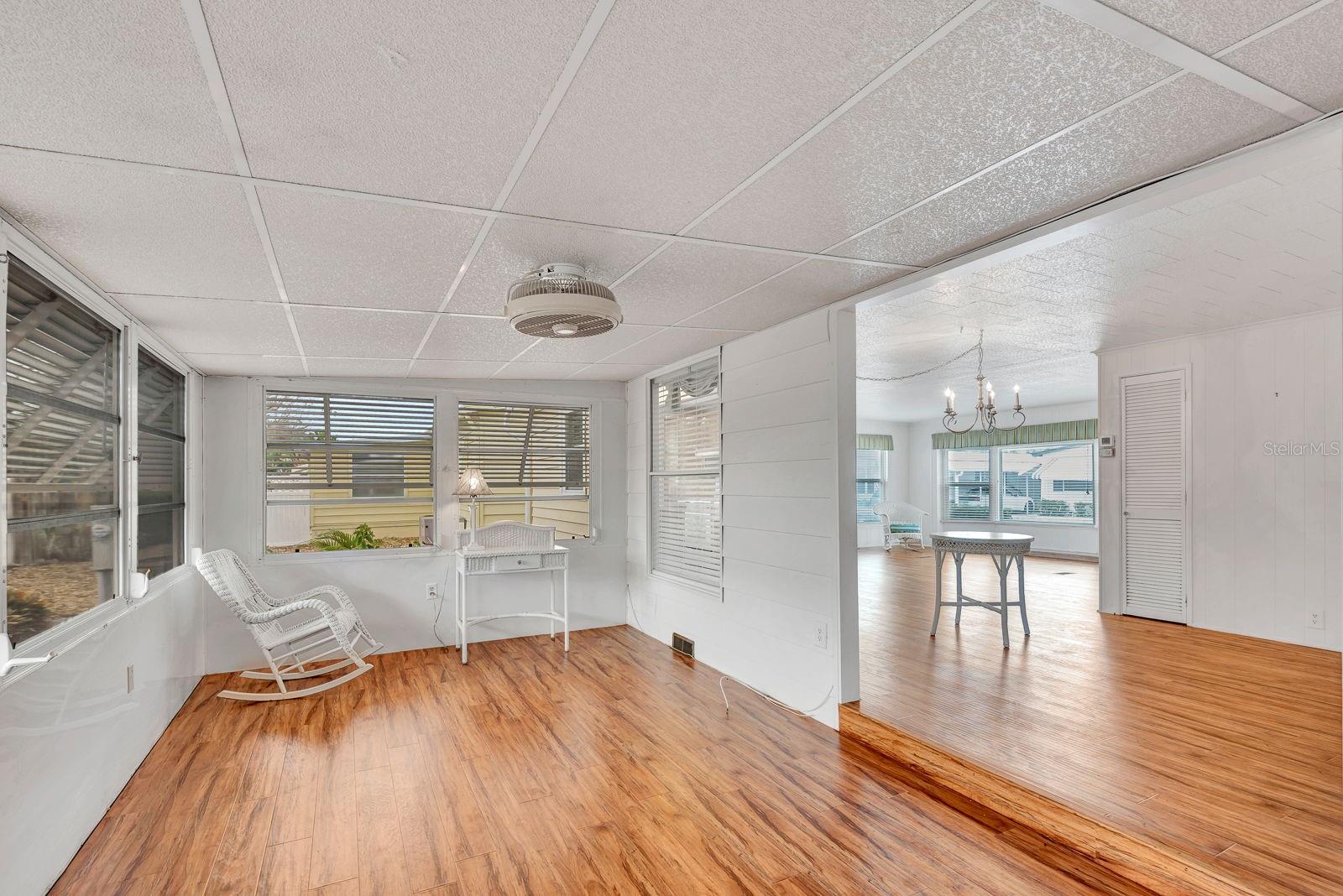 Image 10 of 43 For 2107 Palma Sola Boulevard 84