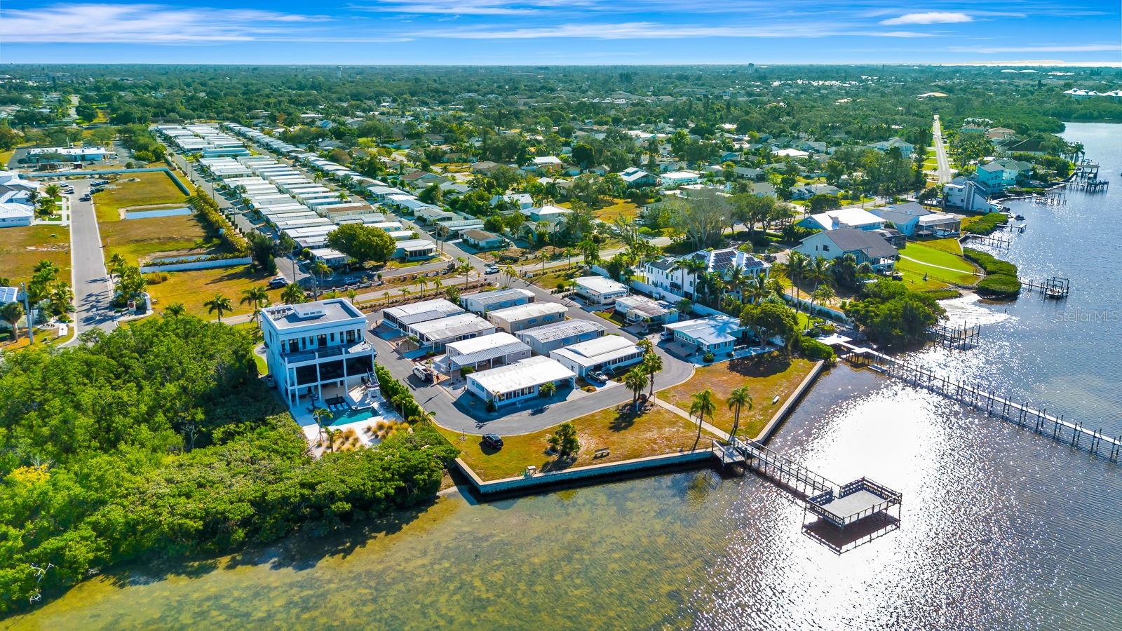 Image 31 of 43 For 2107 Palma Sola Boulevard 84