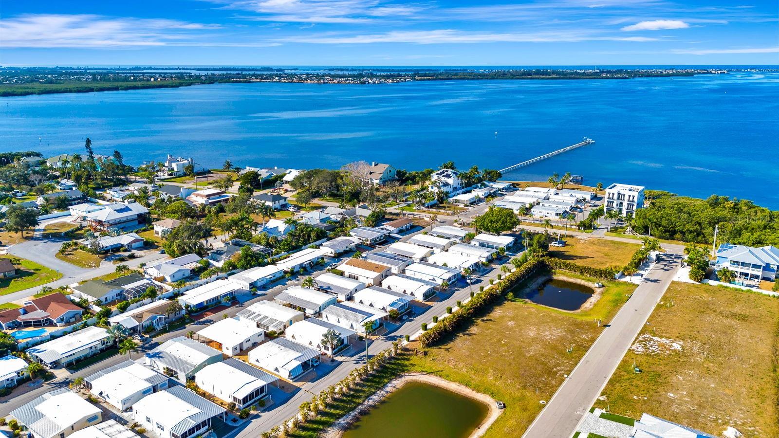 Image 32 of 43 For 2107 Palma Sola Boulevard 84