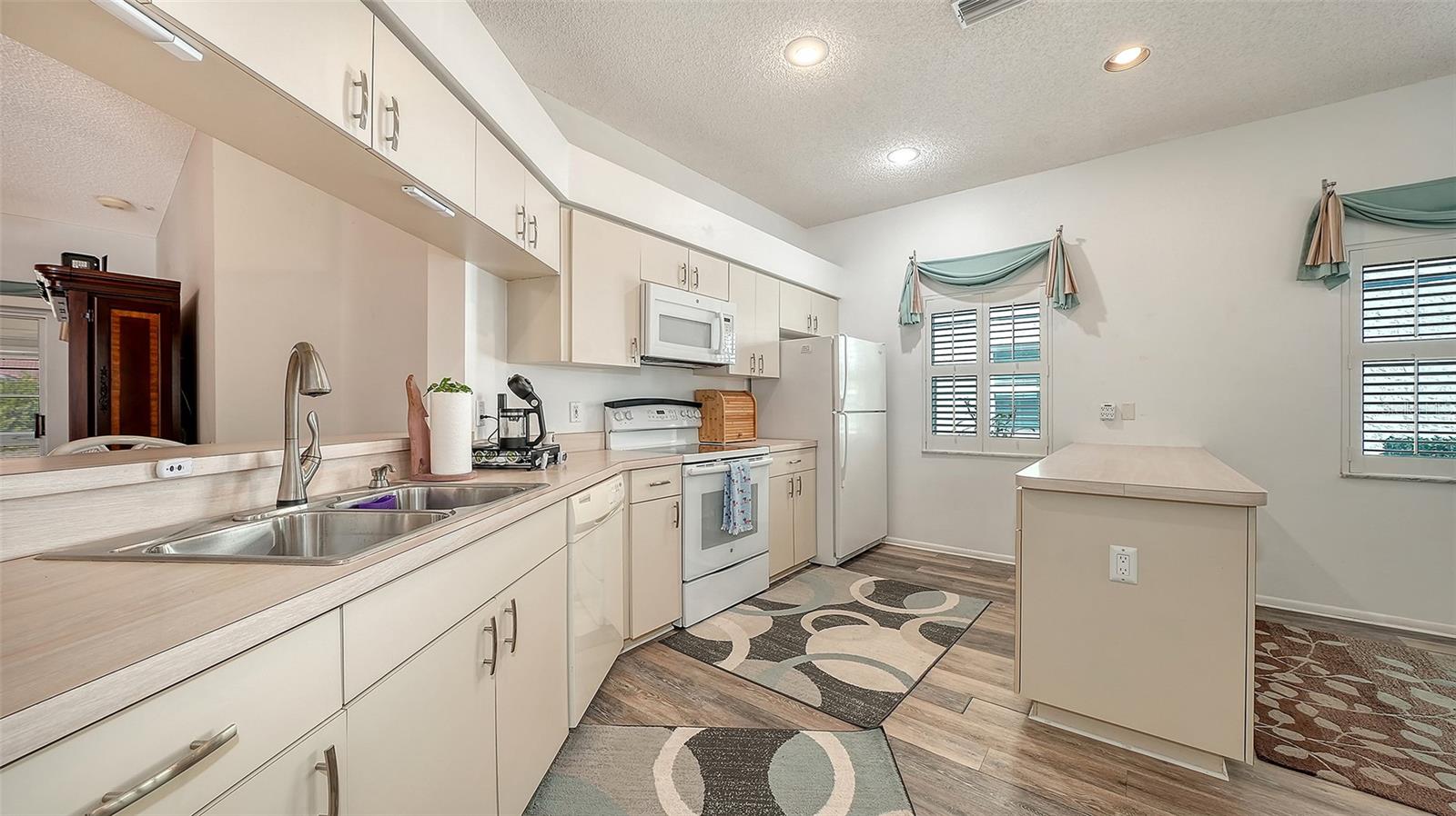 Image 15 of 56 For 4977 Tamarack Trail