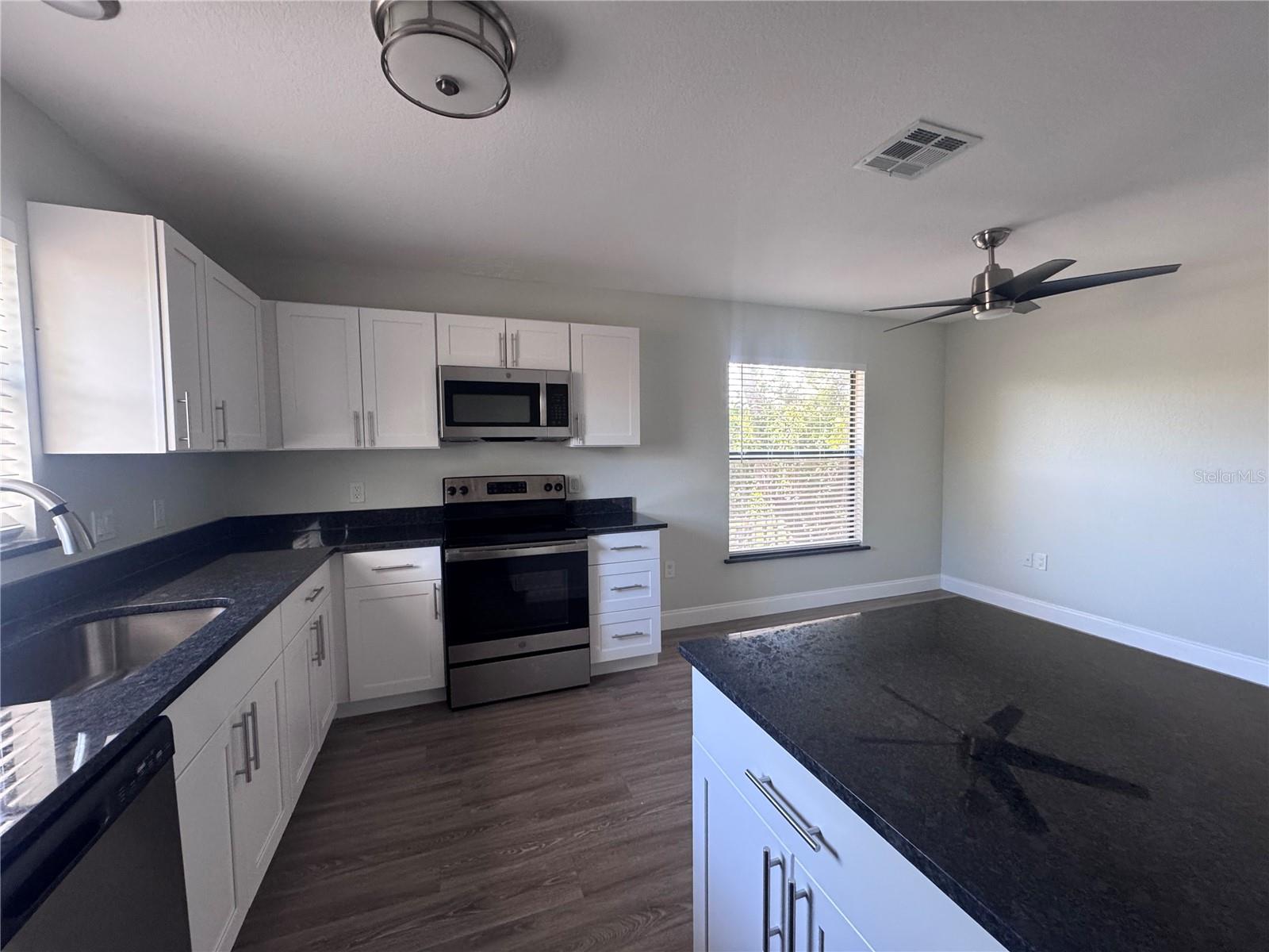 Image 8 of 31 For 1755 Highland Road