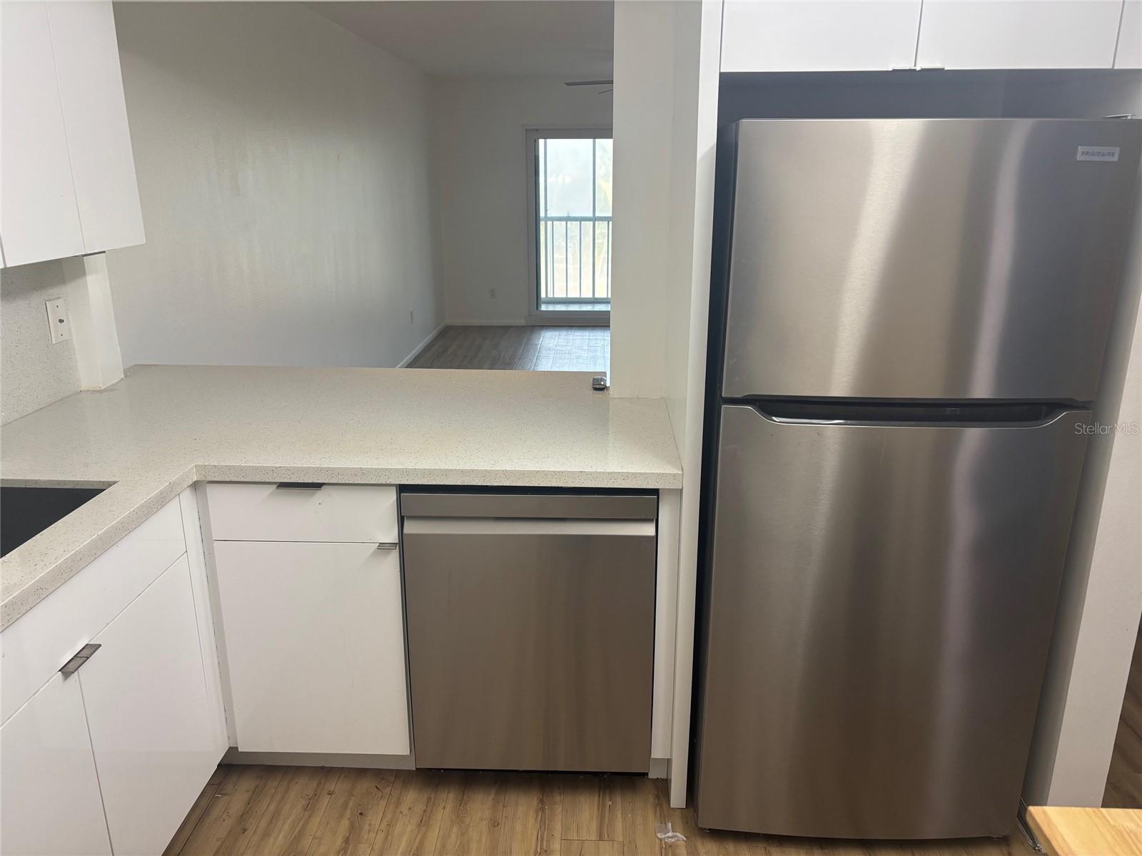 Image 12 of 17 For 1540 Glen Oaks Drive E B222