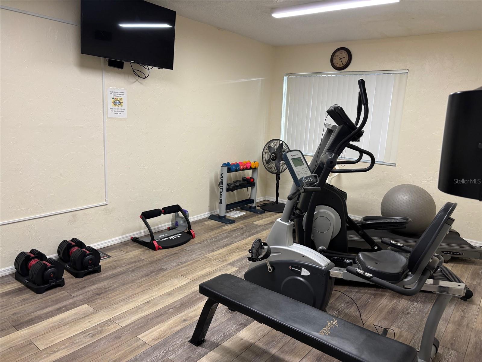 Image 2 of 17 For 1540 Glen Oaks Drive E B222