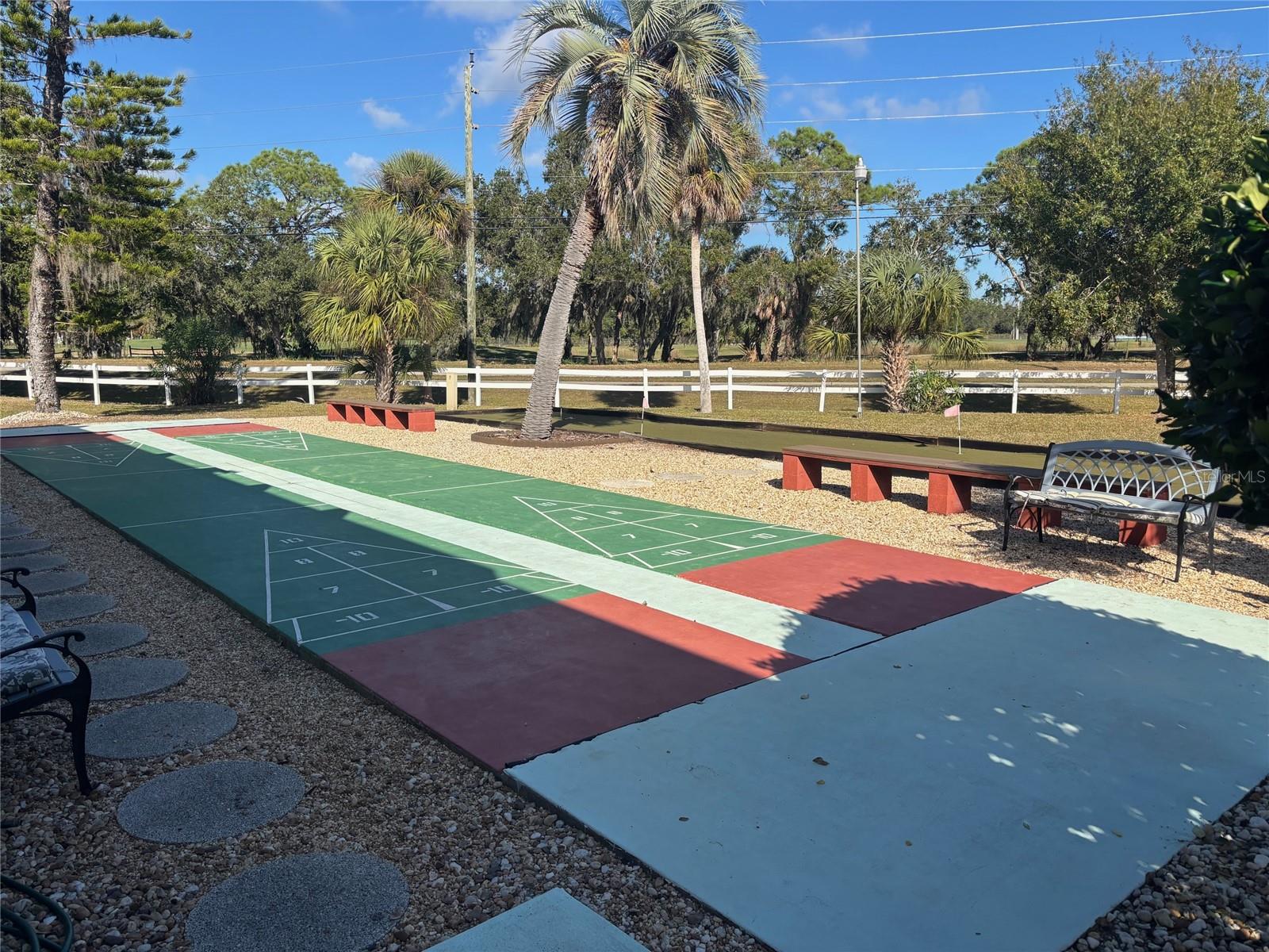 Image 5 of 17 For 1540 Glen Oaks Drive E B222