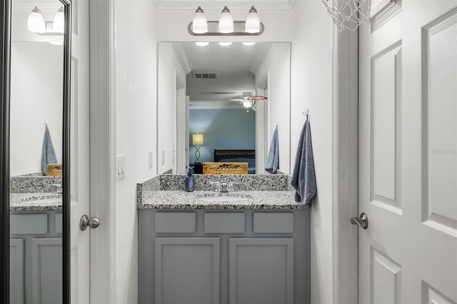 Image 47 of 79 For 731 116th Court Ne