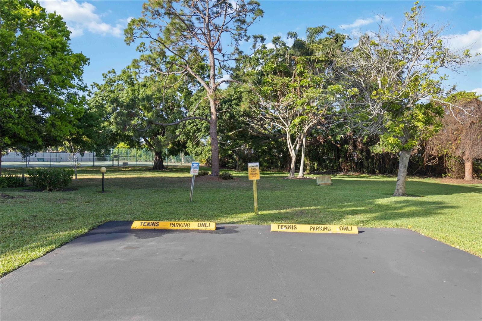 Image 20 of 30 For 4440 Ironwood Circle 508d