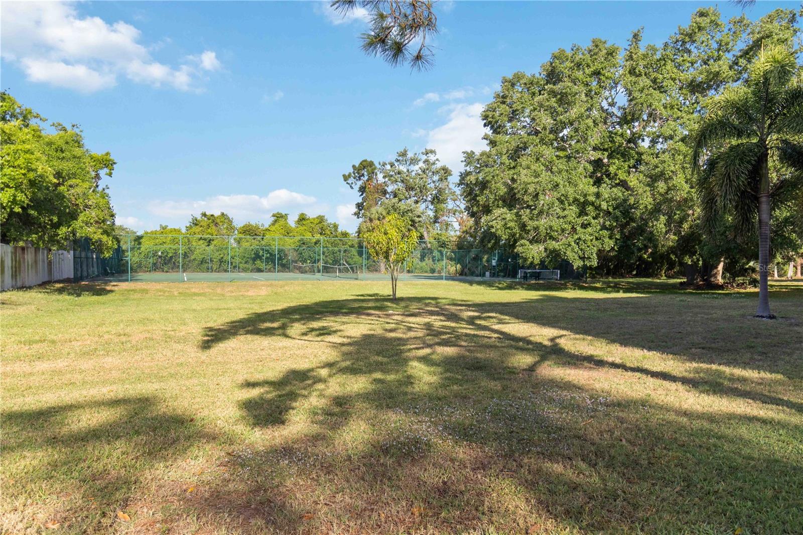 Image 24 of 30 For 4440 Ironwood Circle 508d