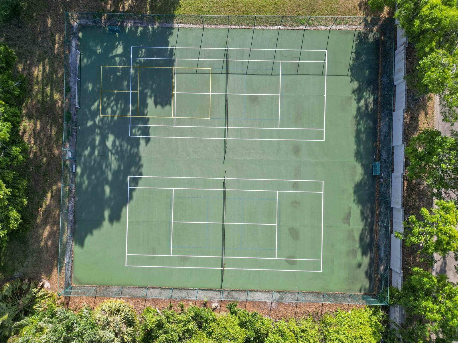 Image 28 of 30 For 4440 Ironwood Circle 508d