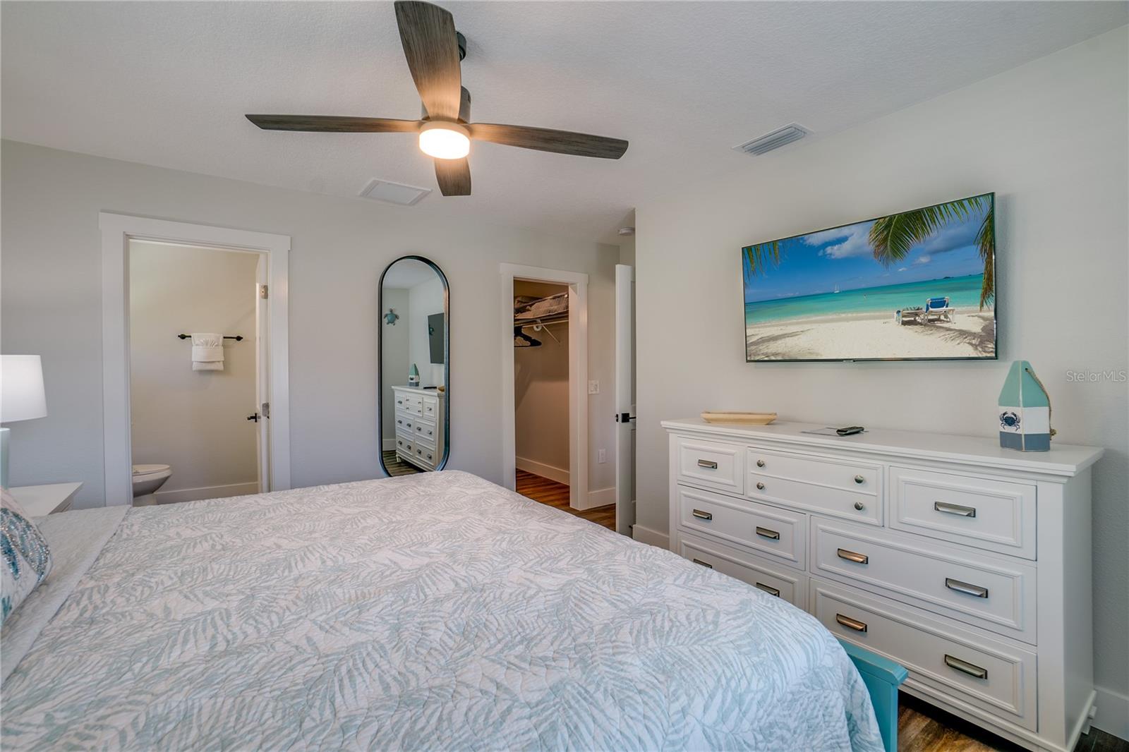 Image 15 of 38 For 214 64th Street A