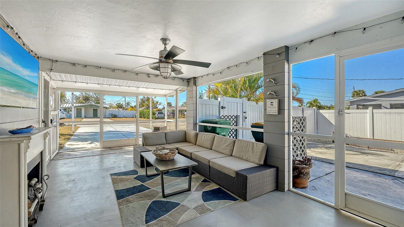 Listing photo id 29 for 848 4th Street