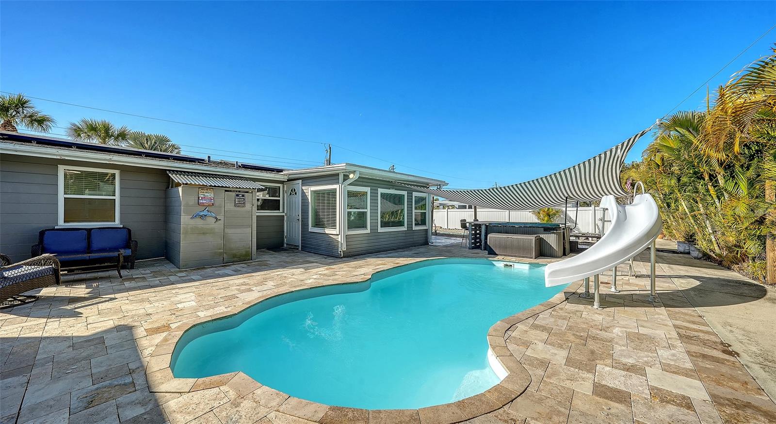 Listing photo id 36 for 848 4th Street