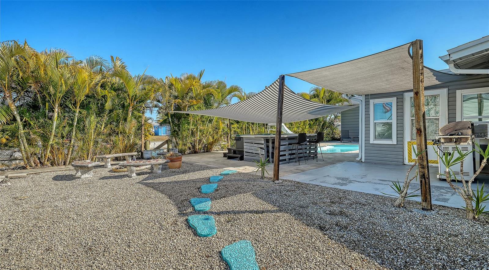 Listing photo id 44 for 848 4th Street