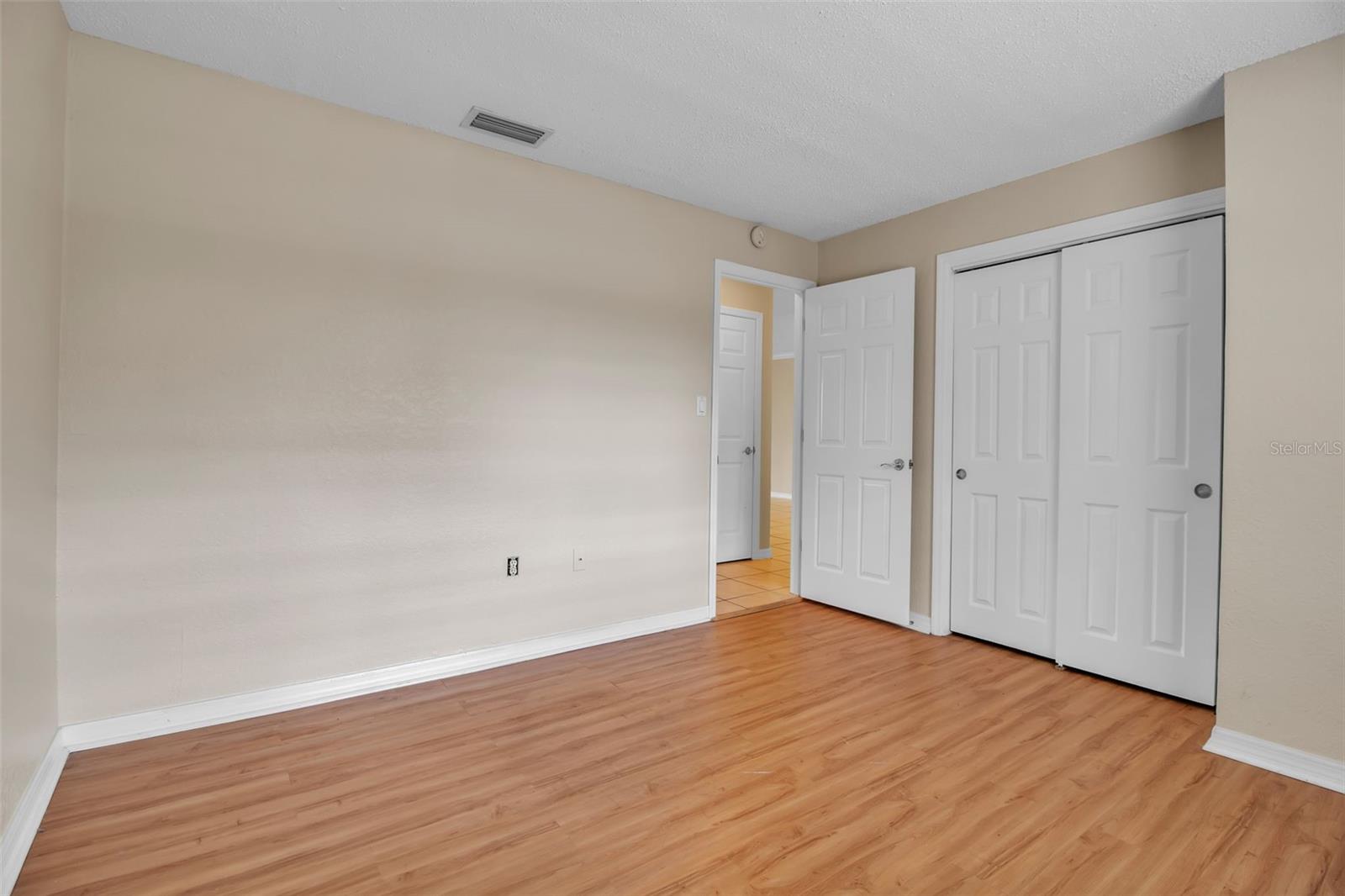 Image 17 of 33 For 960 La Costa Circle 2