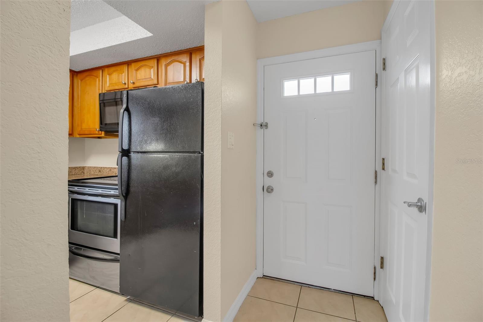 Image 4 of 33 For 960 La Costa Circle 2