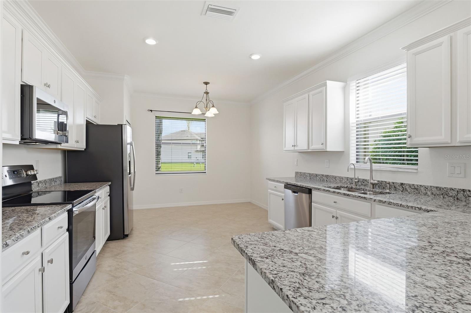 Image 15 of 47 For 14228 Vindel Circle