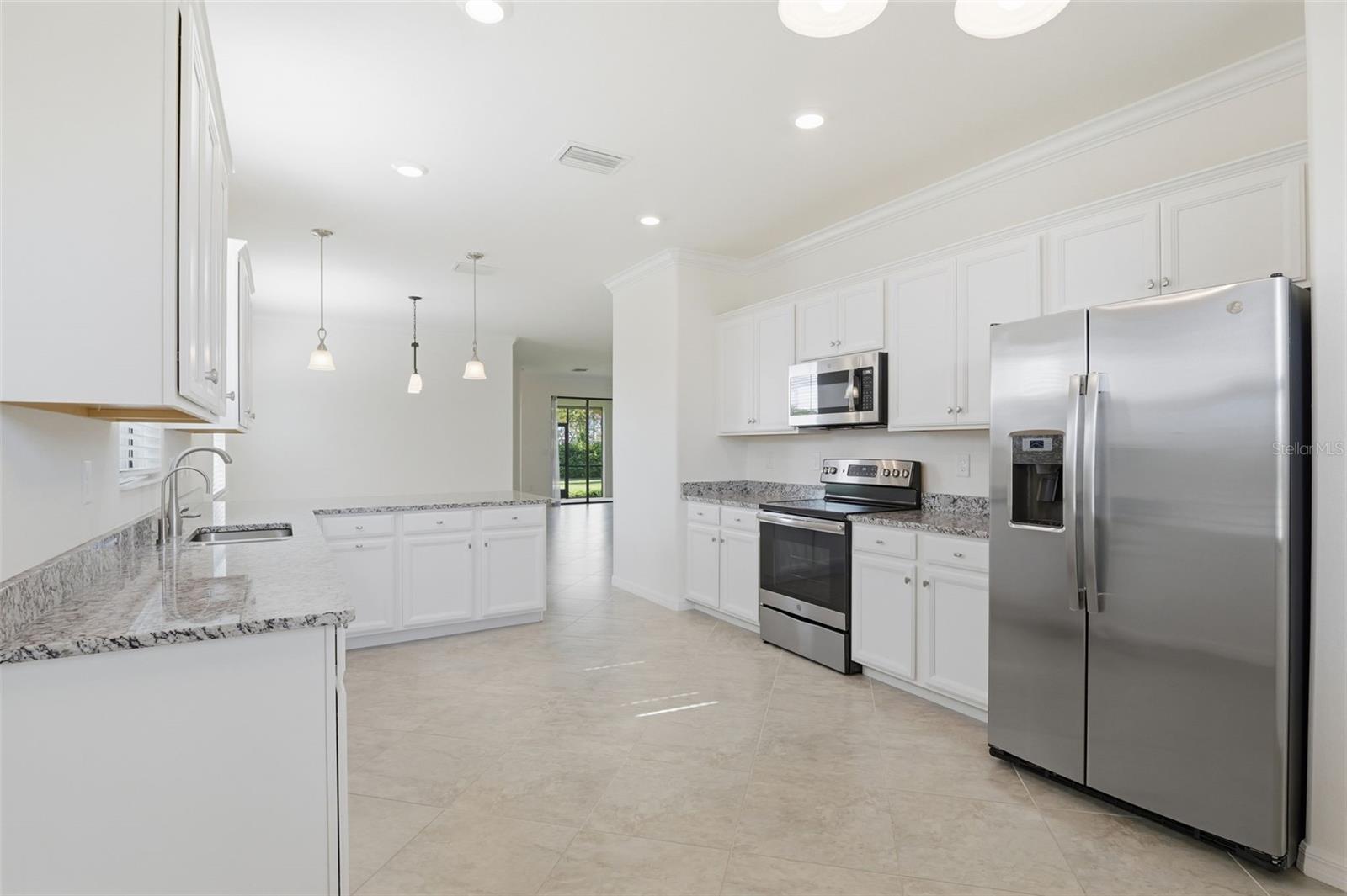 Image 17 of 47 For 14228 Vindel Circle