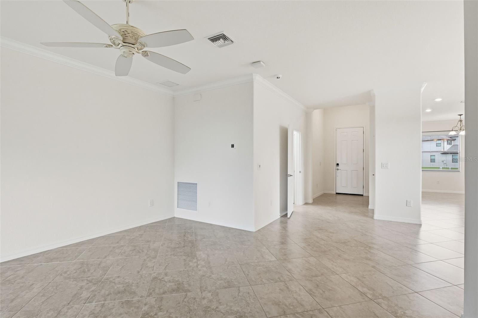 Image 22 of 47 For 14228 Vindel Circle