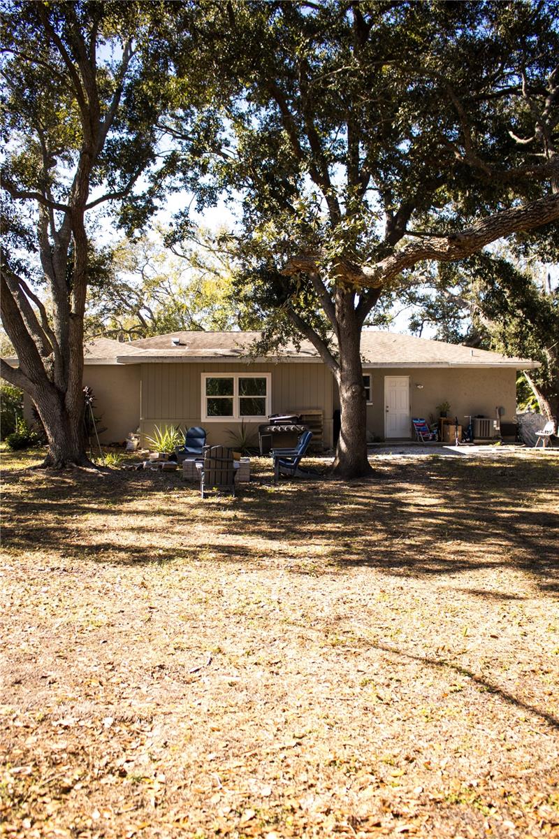 Image 17 of 32 For 901 Lockwood Ridge Road