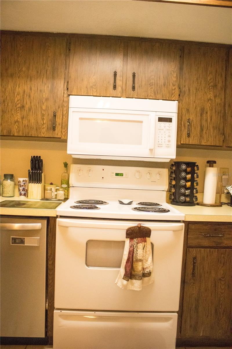 Image 7 of 32 For 901 Lockwood Ridge Road