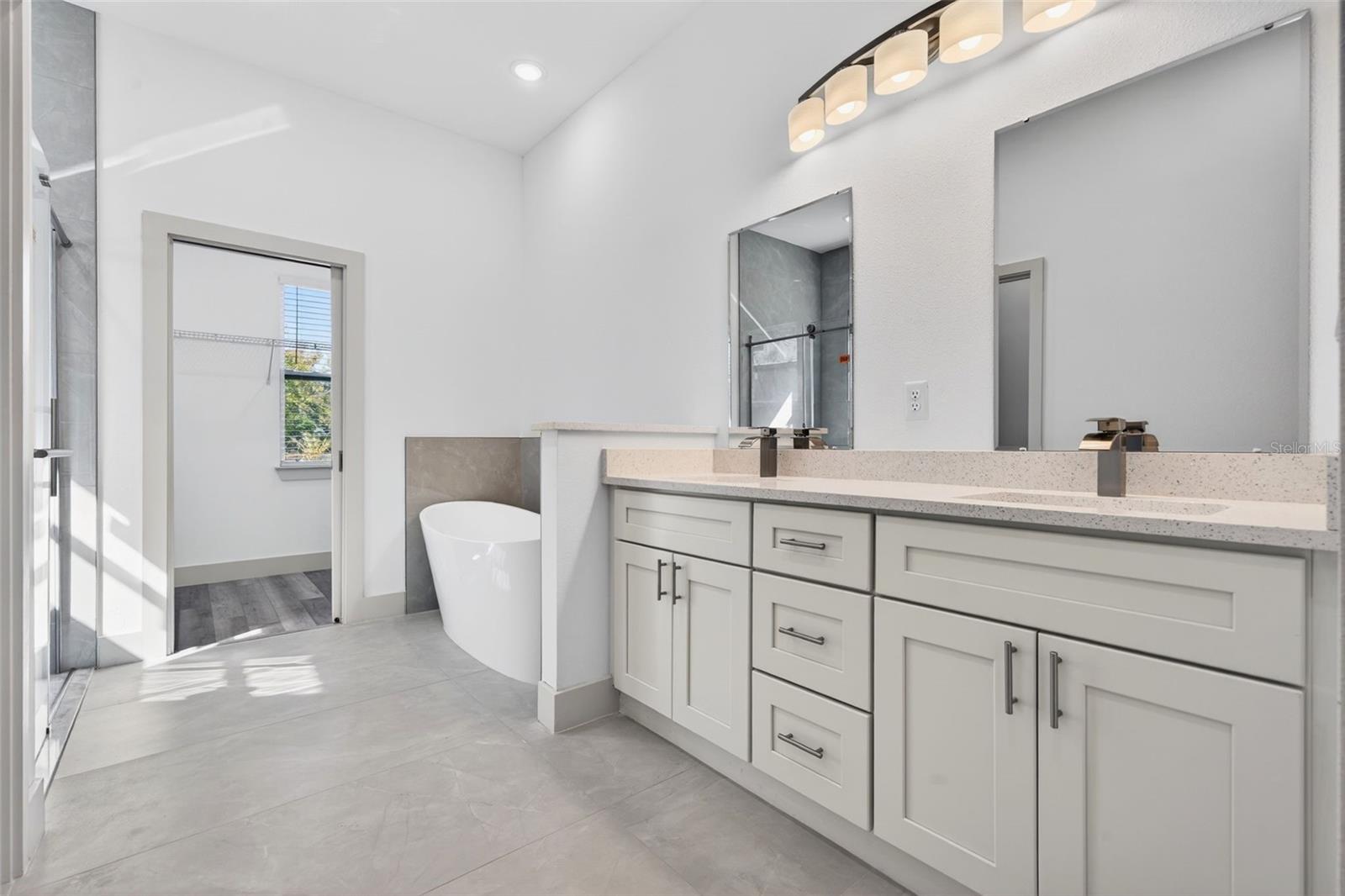 Image 21 of 70 For 4222 Chamberlain Boulevard