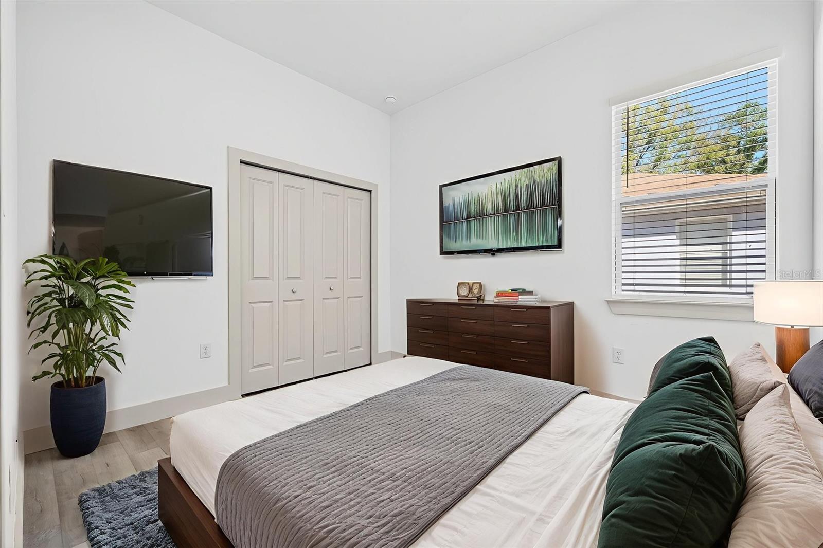 Image 34 of 70 For 4222 Chamberlain Boulevard