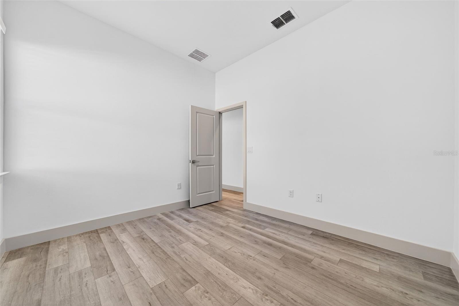 Image 35 of 70 For 4222 Chamberlain Boulevard