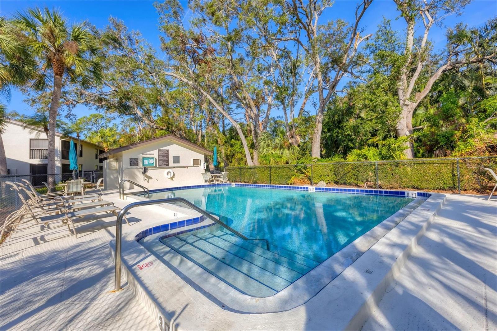 Image 15 of 47 For 4767 Winslow Beacon  25