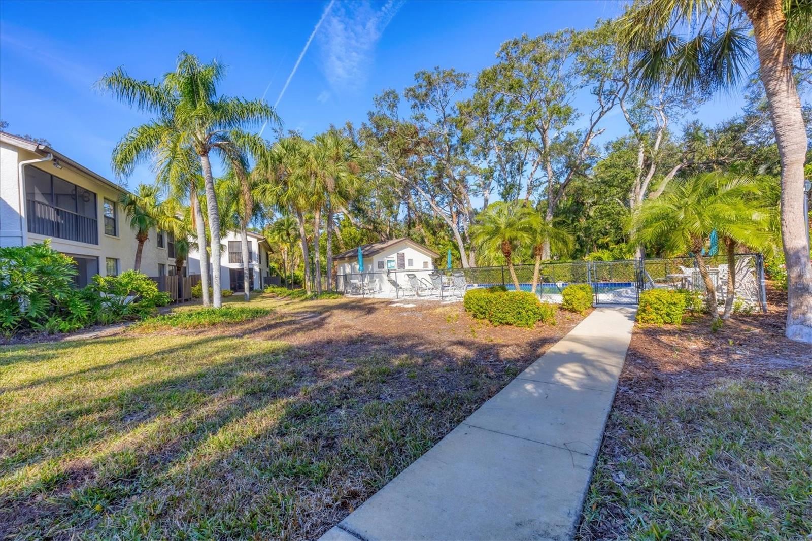 Image 17 of 47 For 4767 Winslow Beacon  25