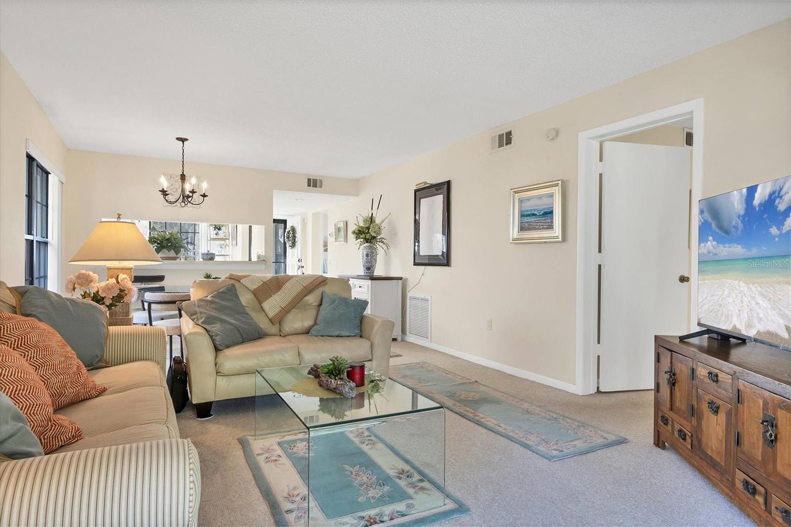 Image 7 of 47 For 4767 Winslow Beacon  25