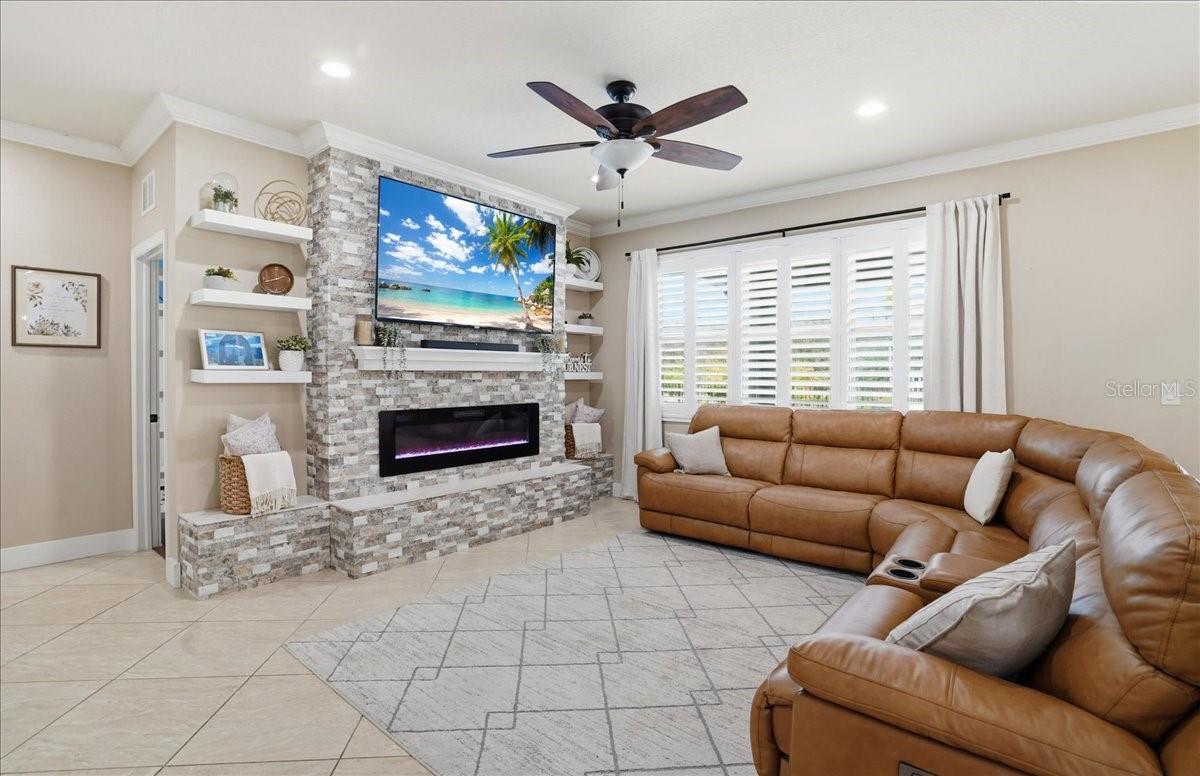 Image 7 of 63 For 11114 58th Street Circle E