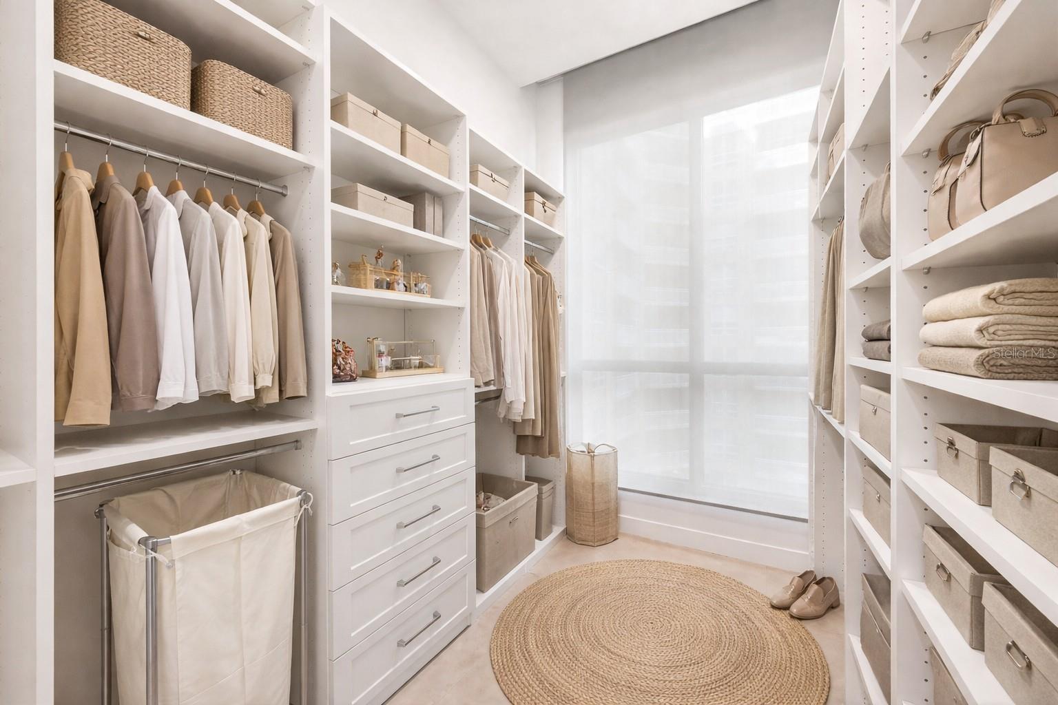 Listing photo id 15 for 33 Palm Avenue 902