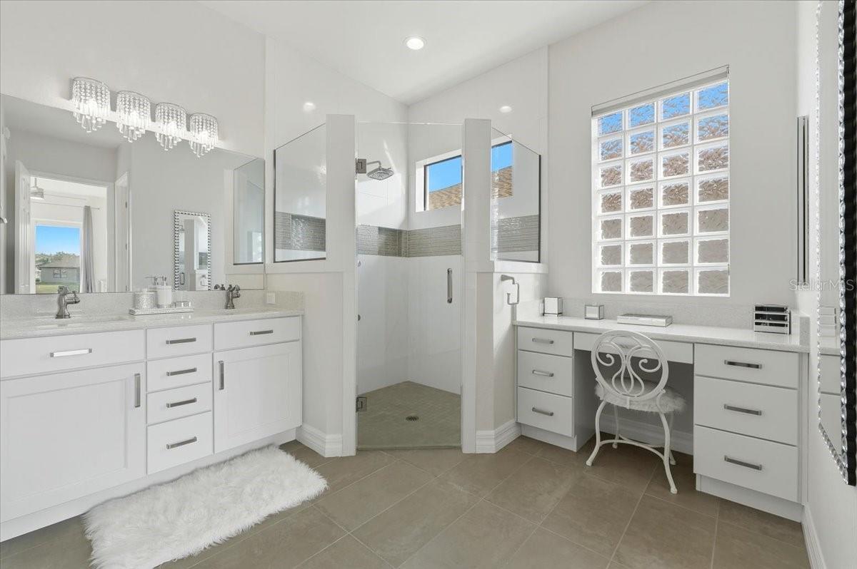 Image 26 of 43 For 6308 Pinehurst Loop