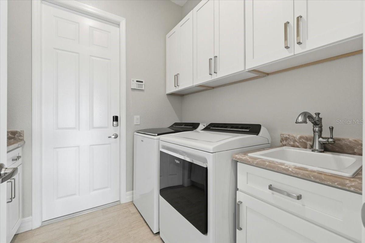 Image 40 of 43 For 6308 Pinehurst Loop