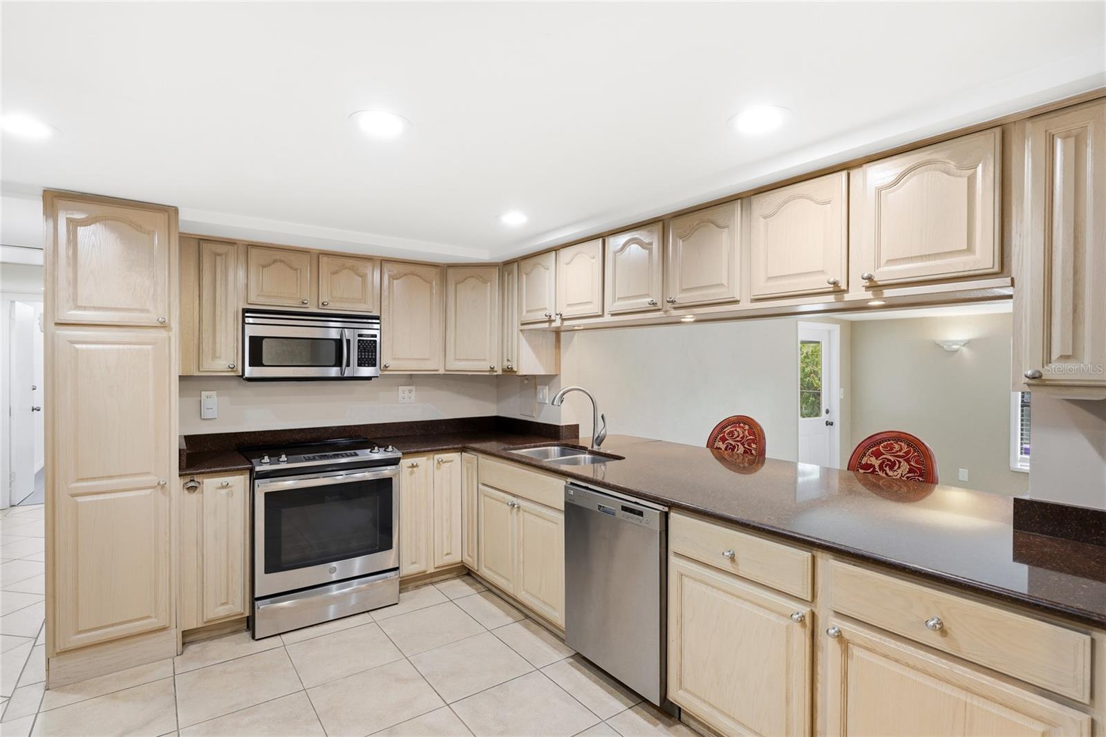 Image 10 of 42 For 3452 Desoto Road