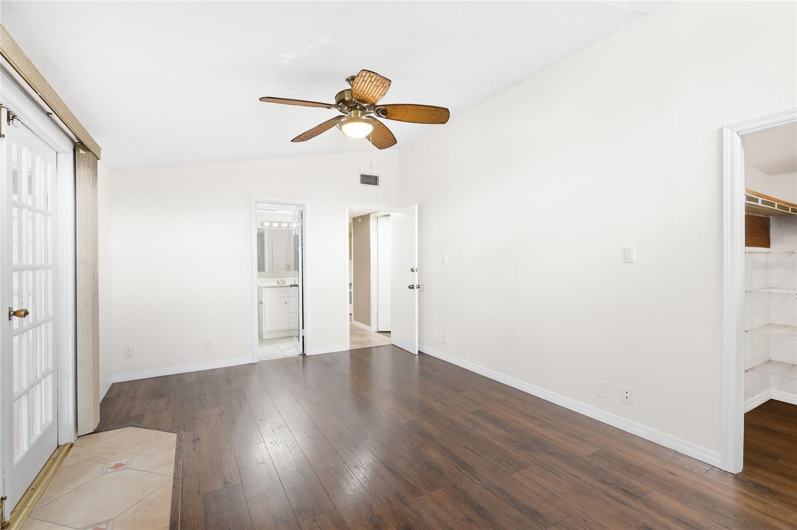 Image 21 of 42 For 3452 Desoto Road