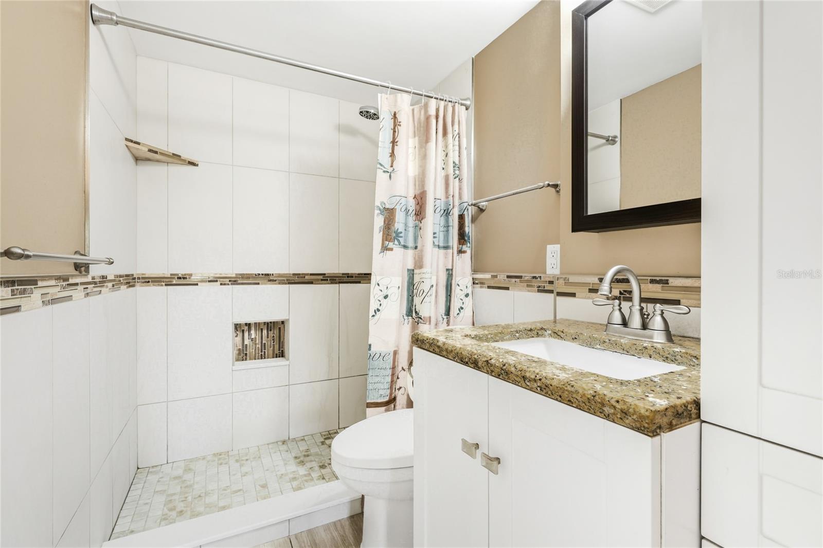 Image 26 of 42 For 3452 Desoto Road