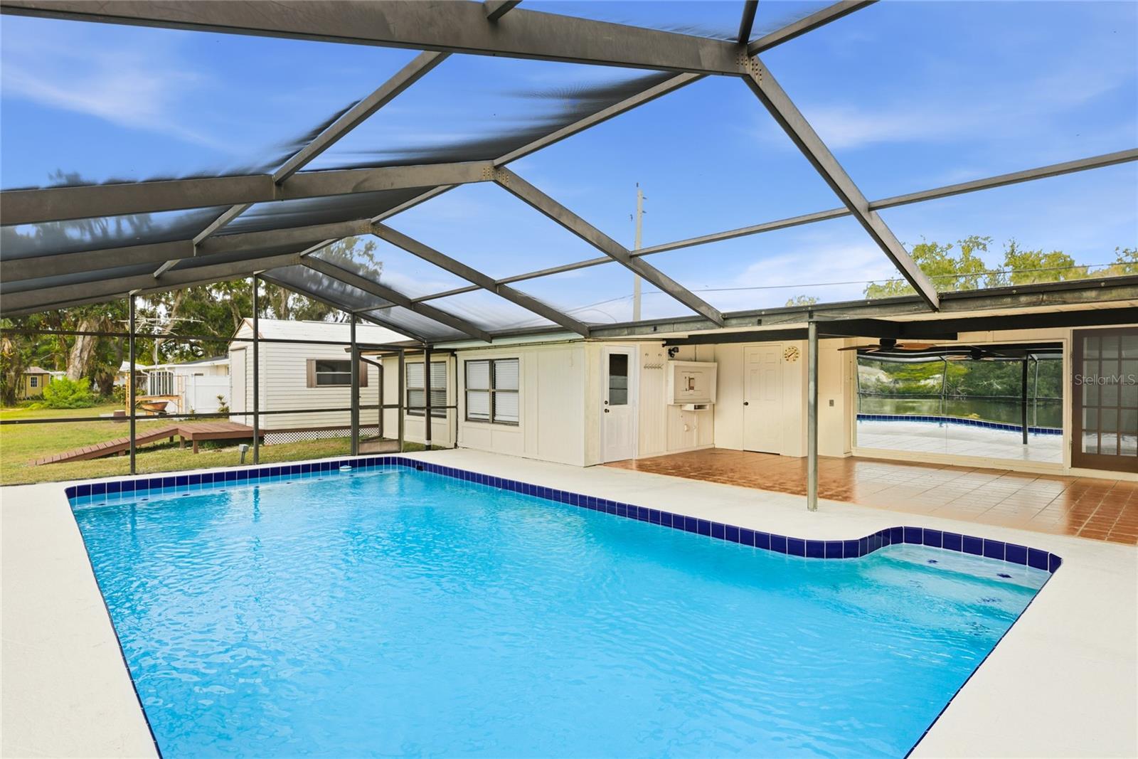 Image 32 of 42 For 3452 Desoto Road