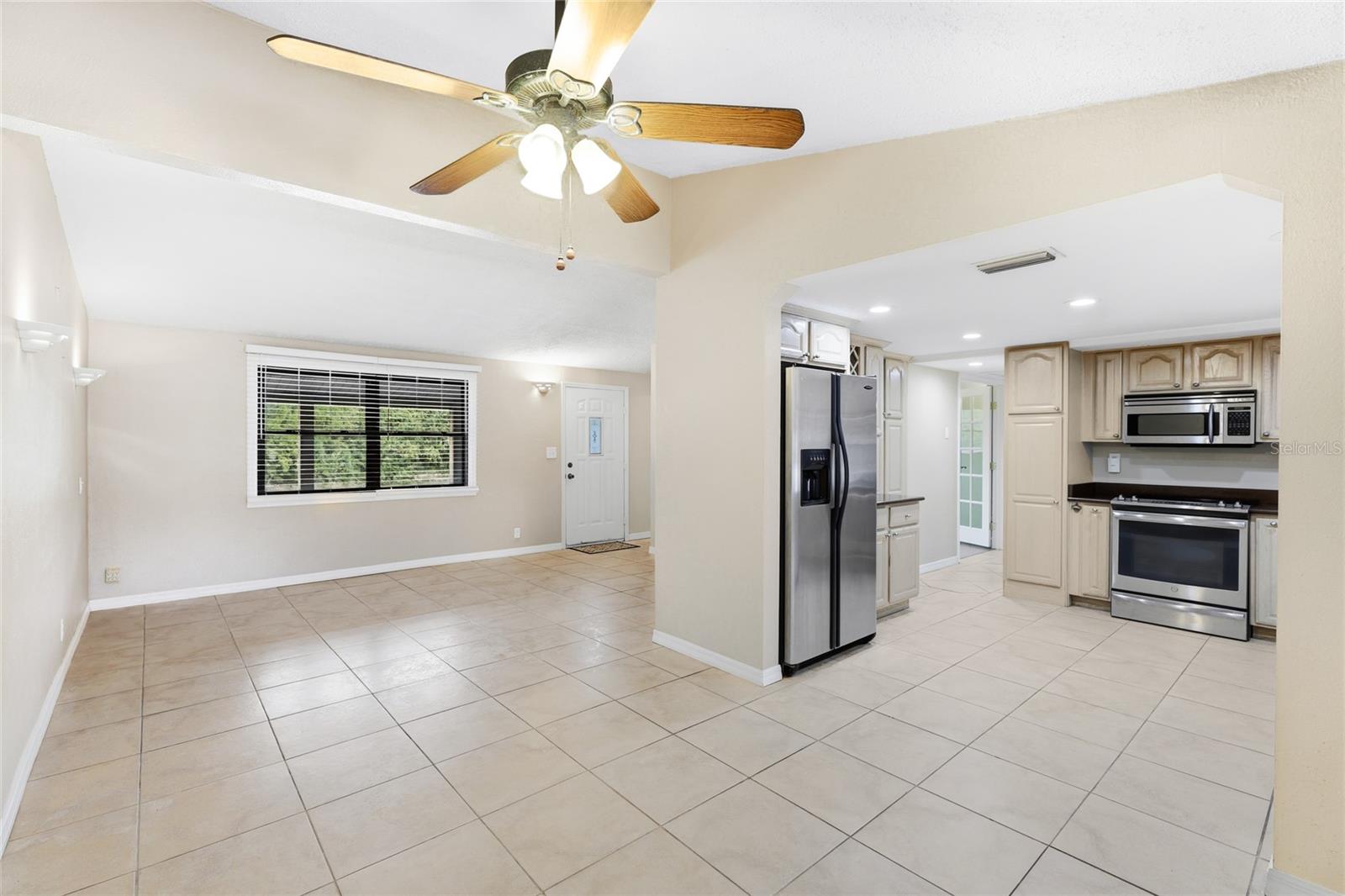 Image 9 of 42 For 3452 Desoto Road