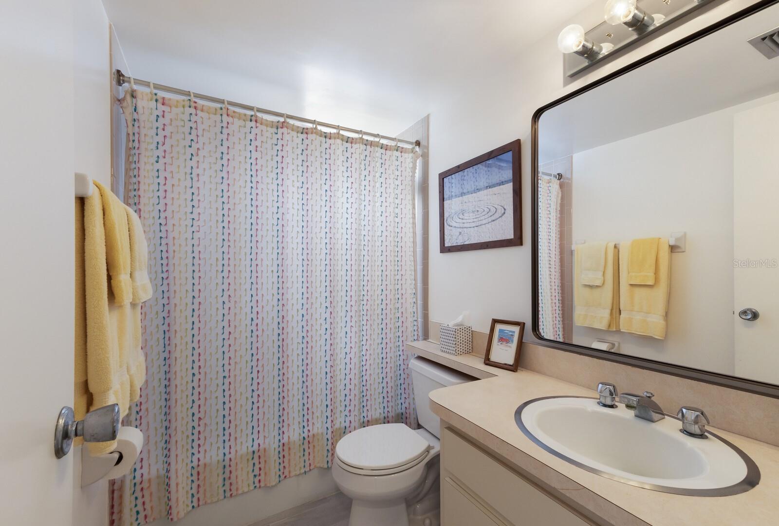 Image 29 of 64 For 5200 Gulf Drive 408