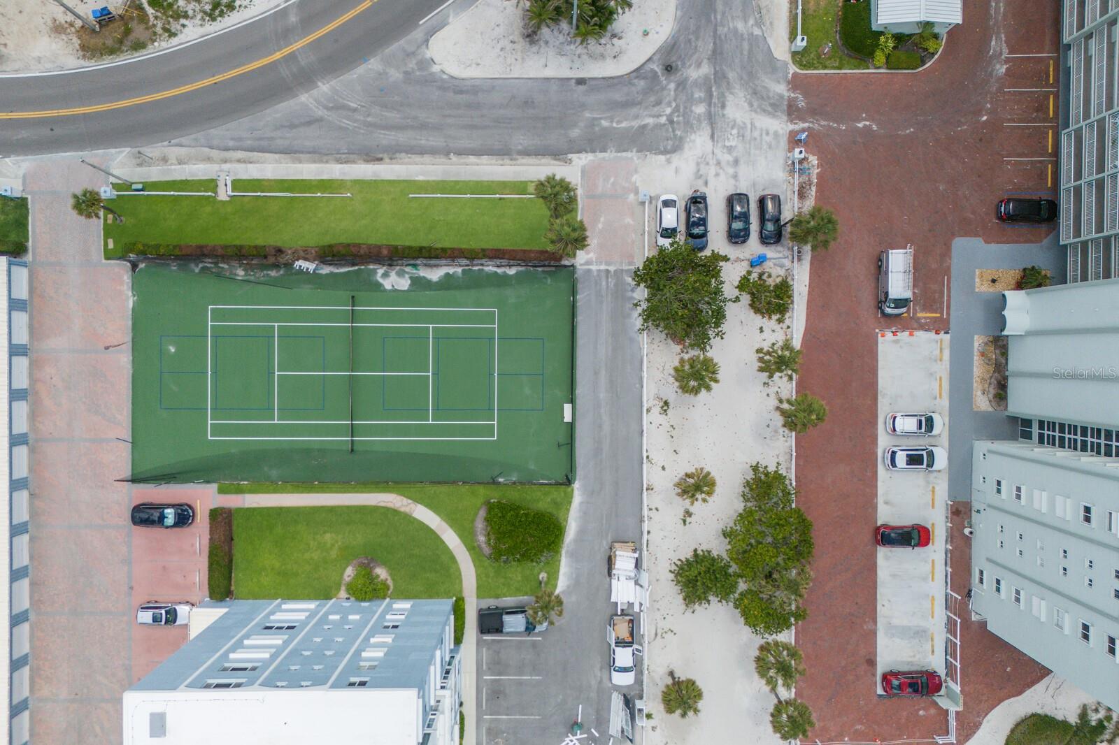 Image 35 of 64 For 5200 Gulf Drive 408