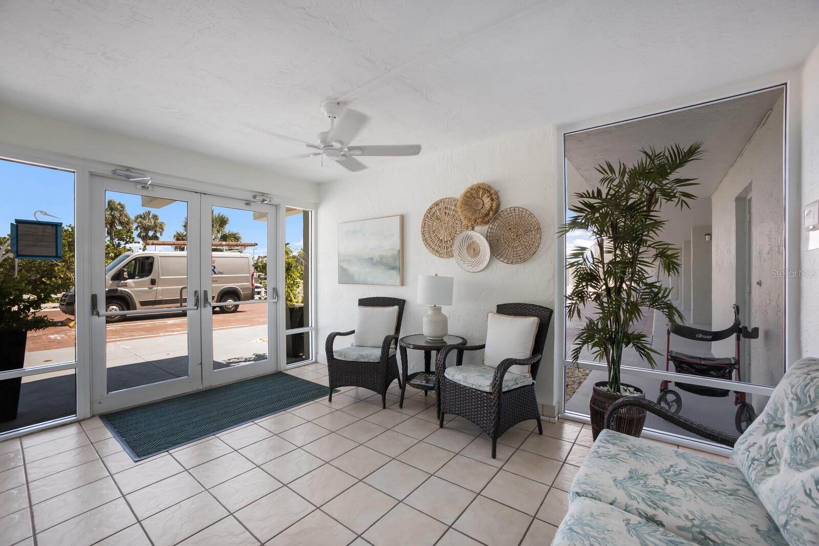 Image 44 of 64 For 5200 Gulf Drive 408